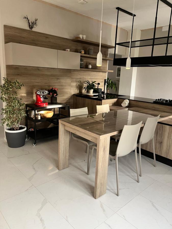 Appartamento Loc.Ponterosso Pietrasanta Exteriör bild